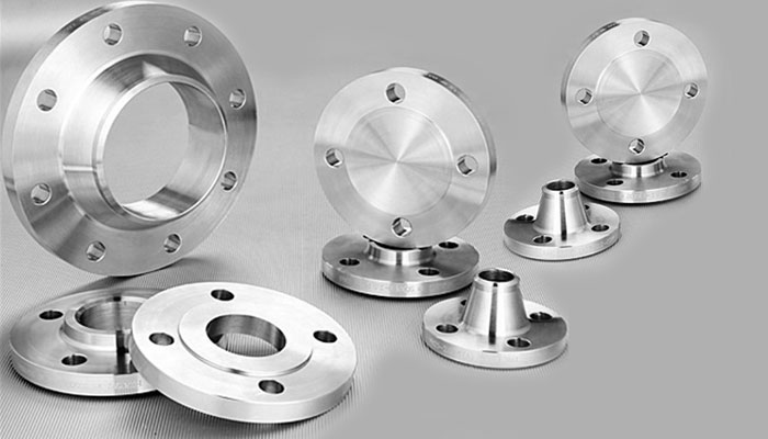 SMO 254 Flanges